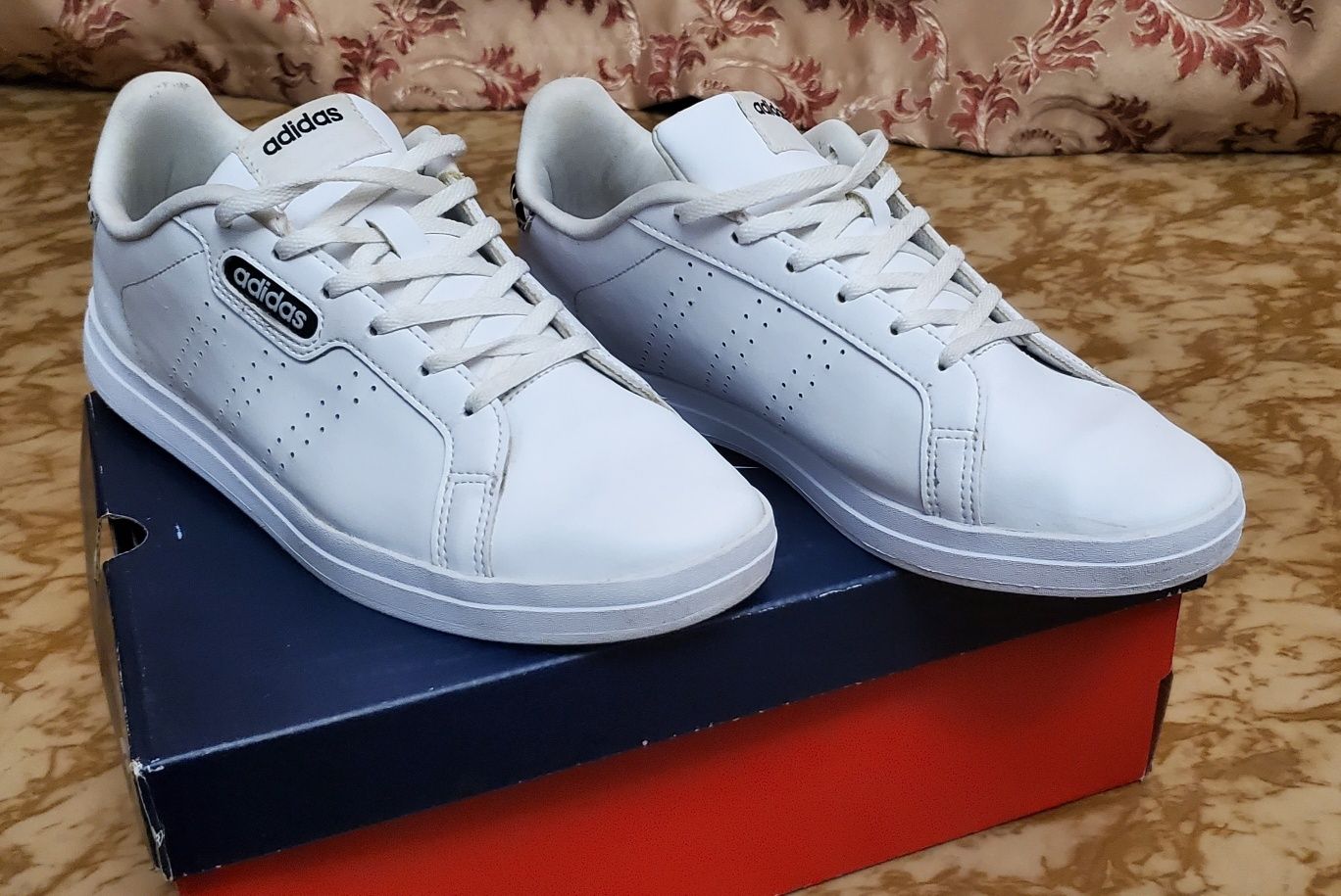 Кросівки  adidas