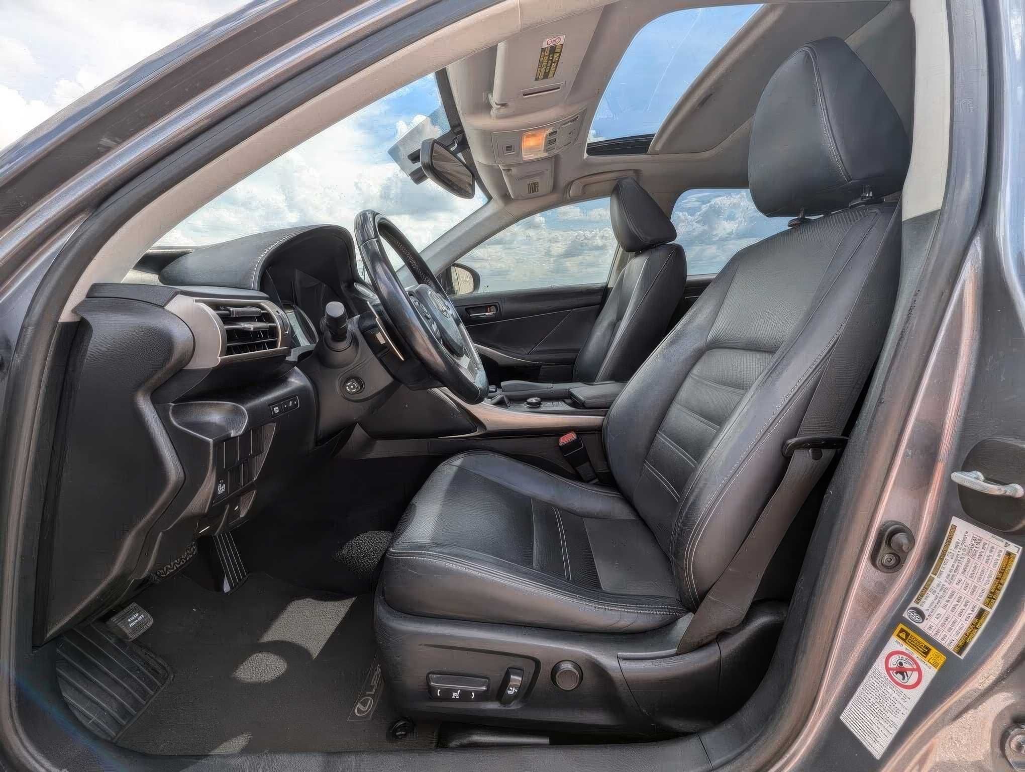 2015 Lexus IS 250 Sedan AWD 2.5