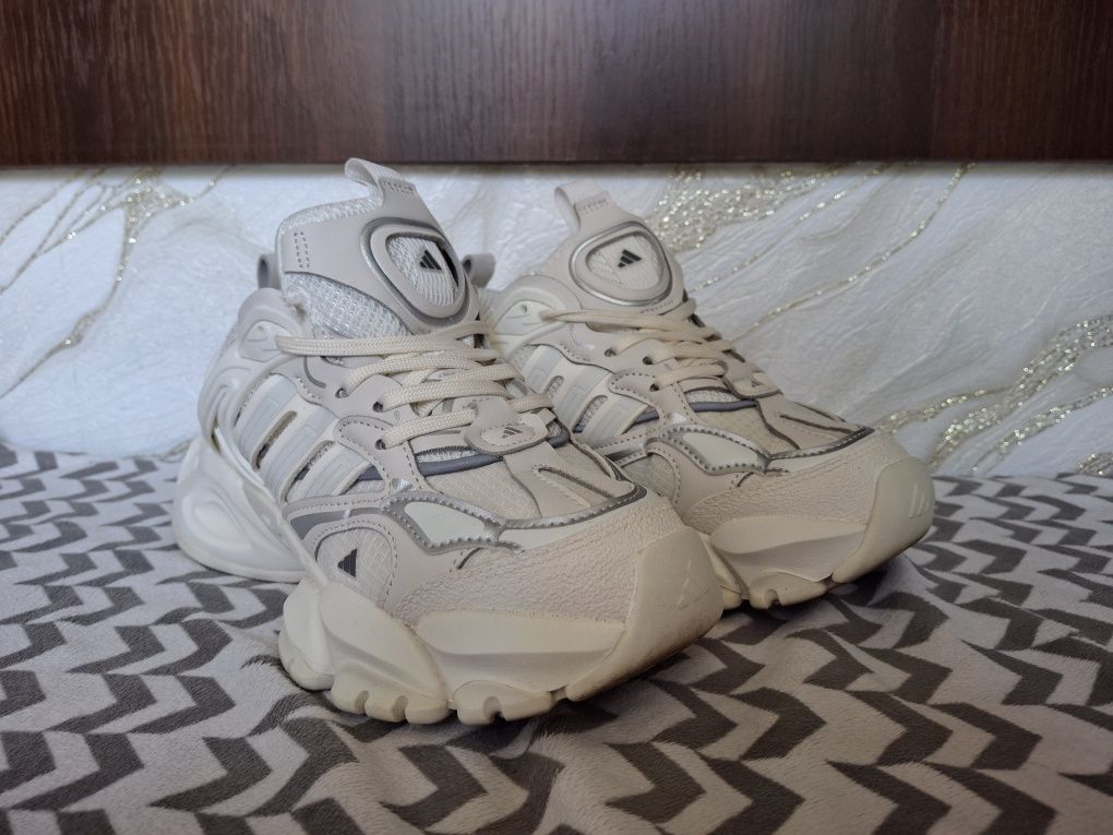 Кросівки 37 р-р, ADIDAS VENTO XLG DELUXE, взуті 2 рази, гарний стан