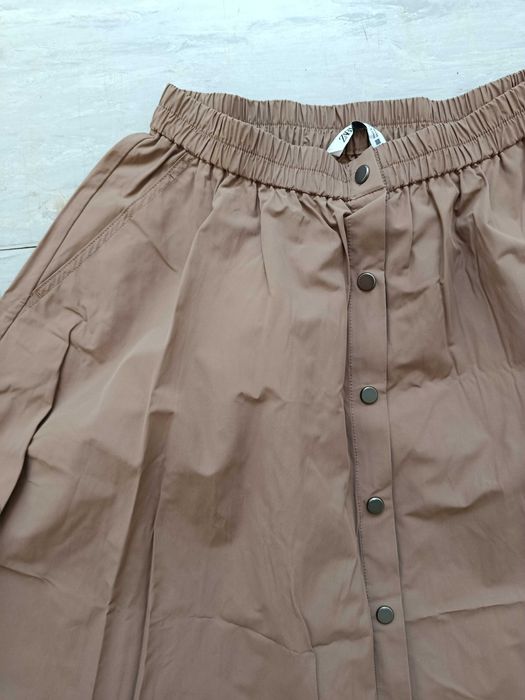 Saia Rodada castanha