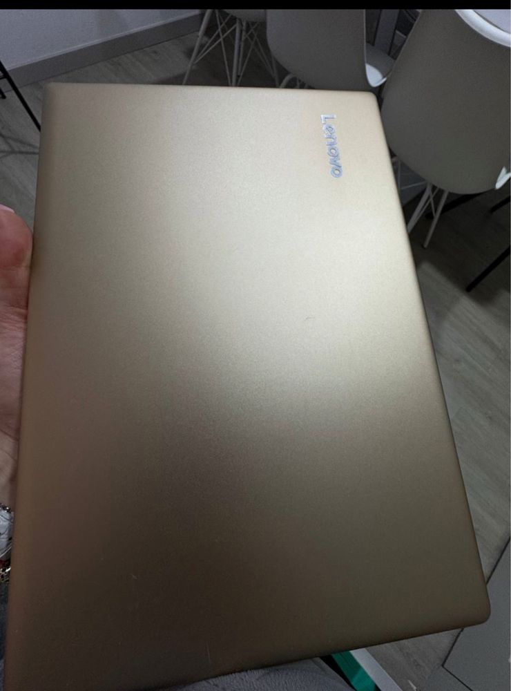 Ноутбук Lenovo у гарному стані