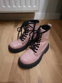 botki trapery buty Trzewiki wiązane pudrowy różowy Nelli Blu różowy