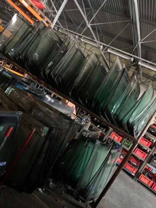 Ford Fusion 05-12 szyba czołowa przednia