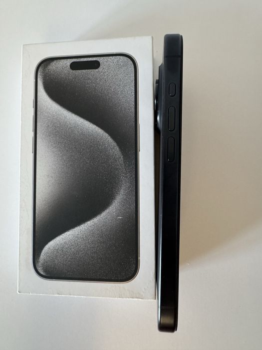 Iphone 15 pro niebieski 128gb kondycja 92%