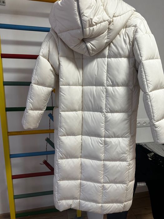 Нове пальто Andre Tan, молочного кольору, розмір 42-46