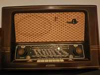 Rádio antigo a funcionar