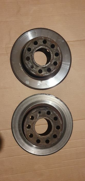 Tarcze hamulcowe Skoda Seat VW Audi  253mm