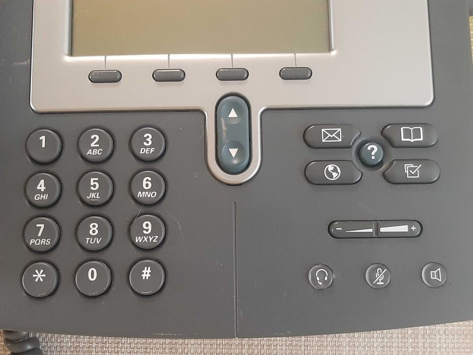 Кнопочный IP-телефон  «Cisco 7940»  с экраном