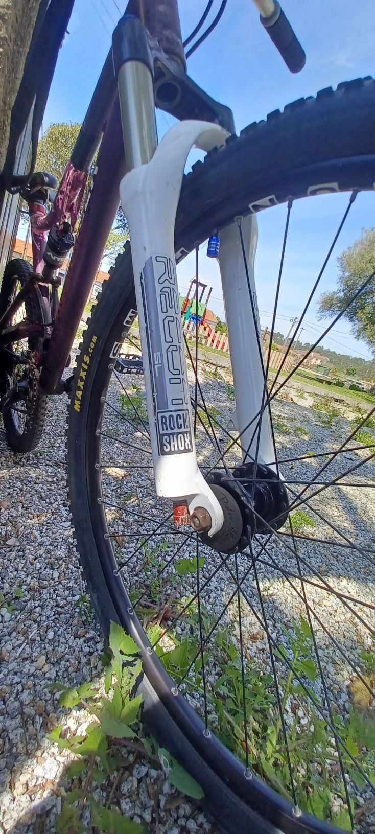 Suspensão rock shox 26 a ar