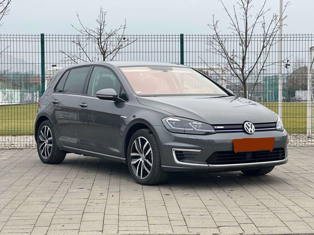 Продаю Volkswagen E-golf