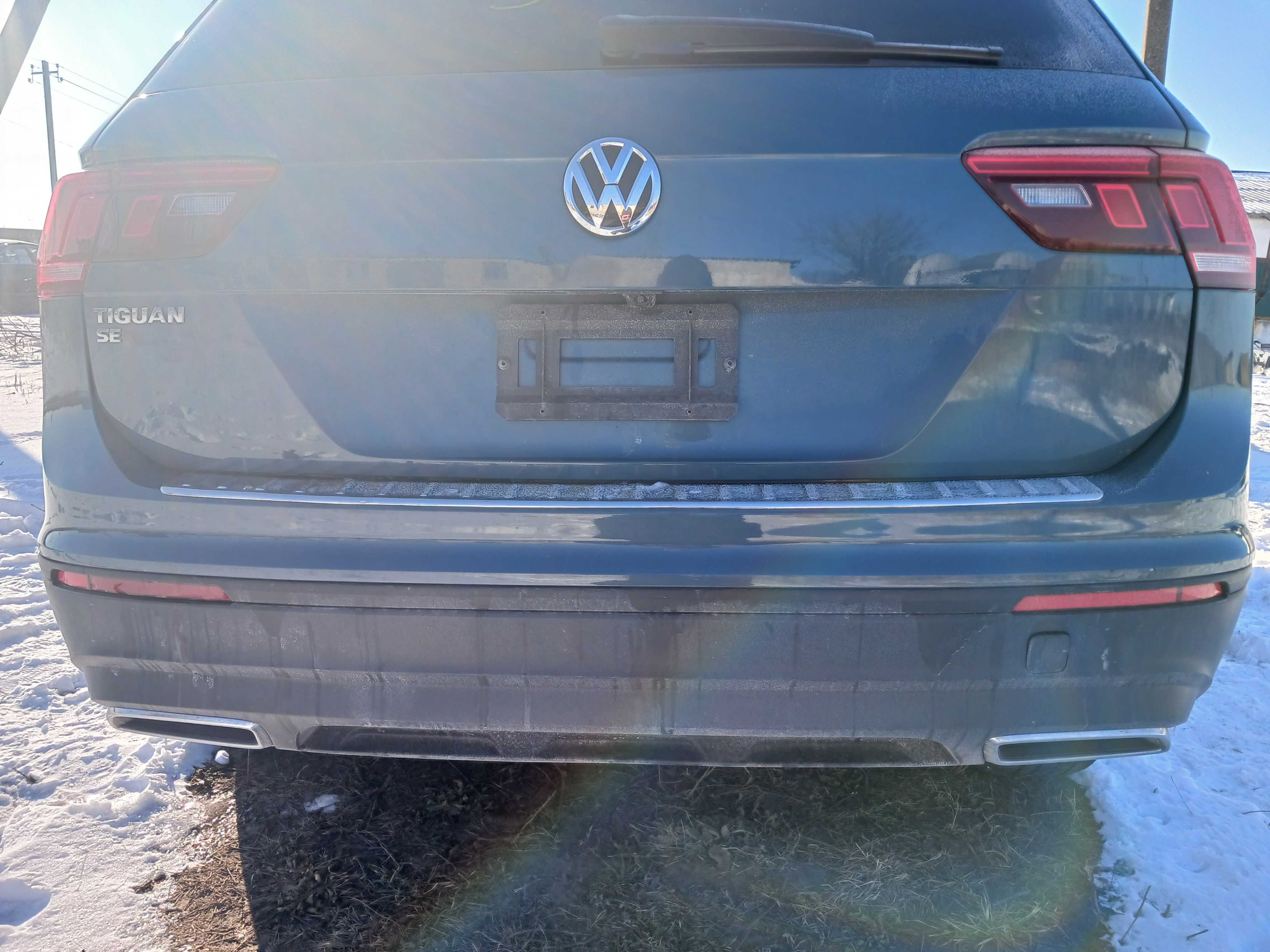 Volkswagen Tiguan  2016-2022 Кришка багажника взборі 5NA827025K  Z3