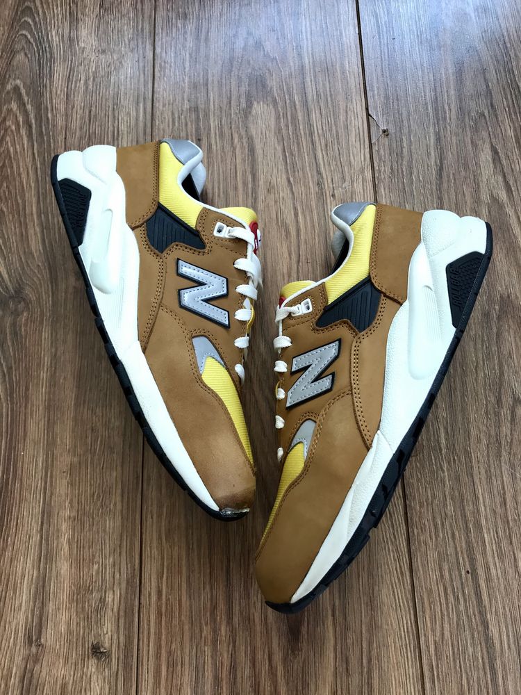 Чоловічі бігові кросівки new balance 580 brown