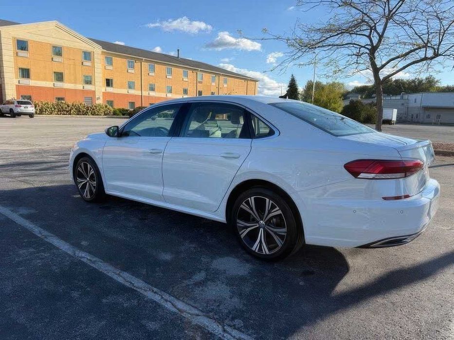 Volkswagen Passat SEL      2020