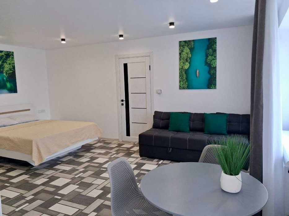 Посуточно, Центр,2-х ком, документы,стоянка, Люкс