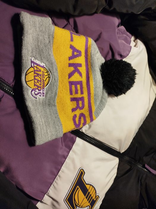 Kurtka Lakers oryginalna gratis czapka