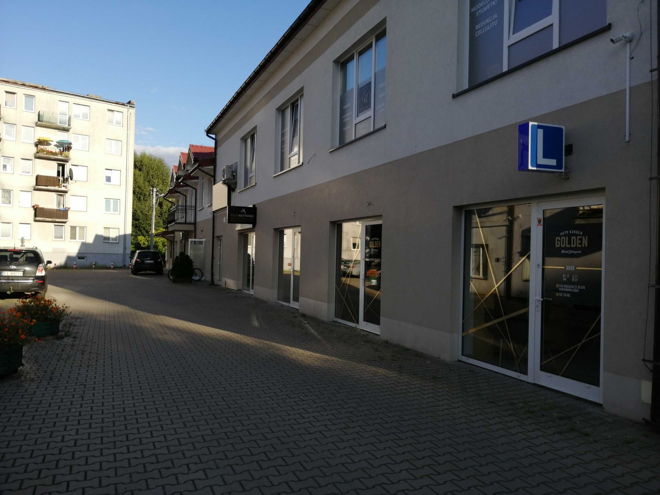 Lokal 16 m2 parter CENTRUM ALEKSANDROWA (parking, witryna)