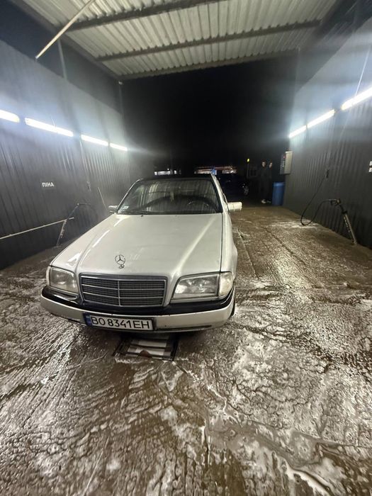 Продам Мерседес C202