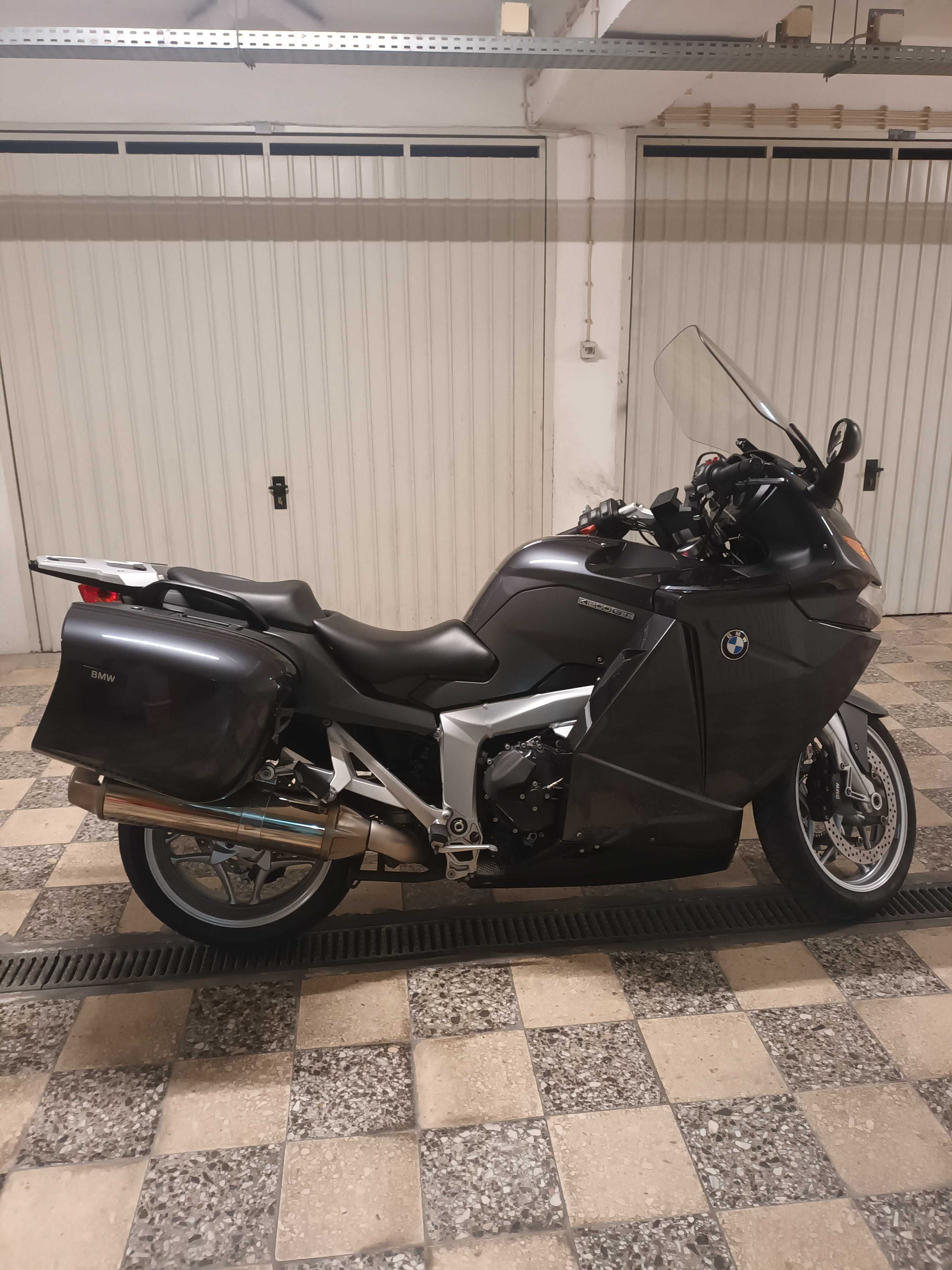 "Excelente estado/]Nacional, aceito scooter"