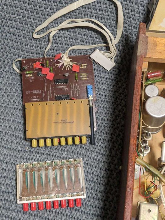 Радіодеталі різні ціна за лот