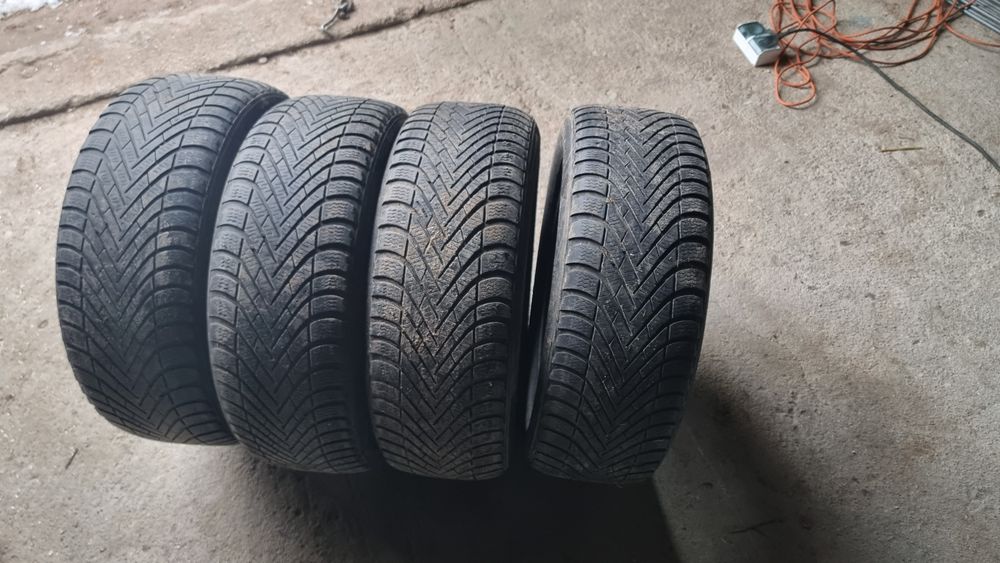 Opony zimowe używane Pirelli Winter Cinturato 205/55 R16     5mm