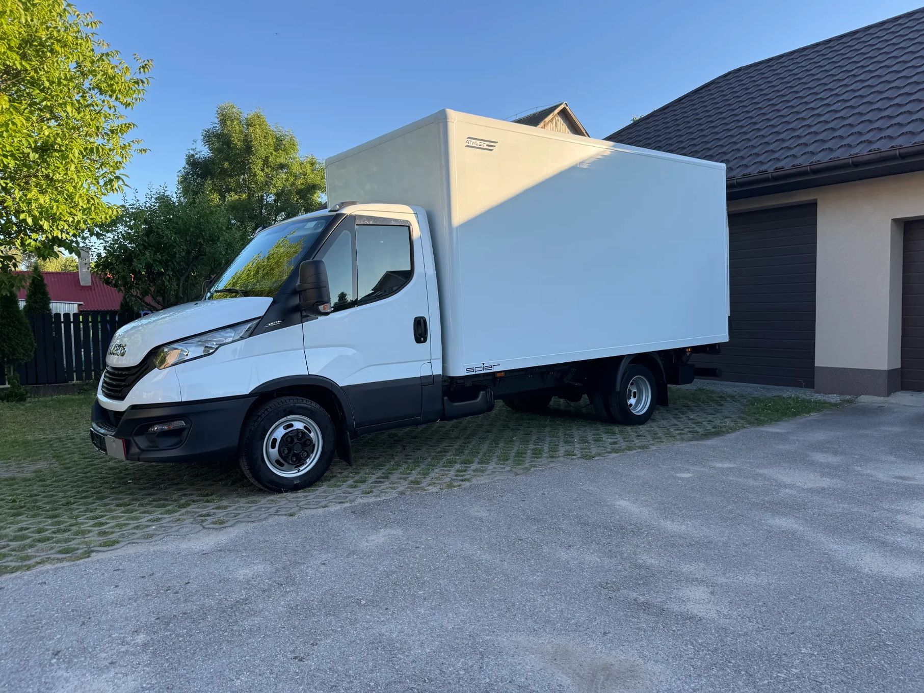 Iveco Daily 35c16 Kontener Winda Bliźniak  daily 35c16 * 2022  * Winda Palfinger * Bliźniak * Kontener