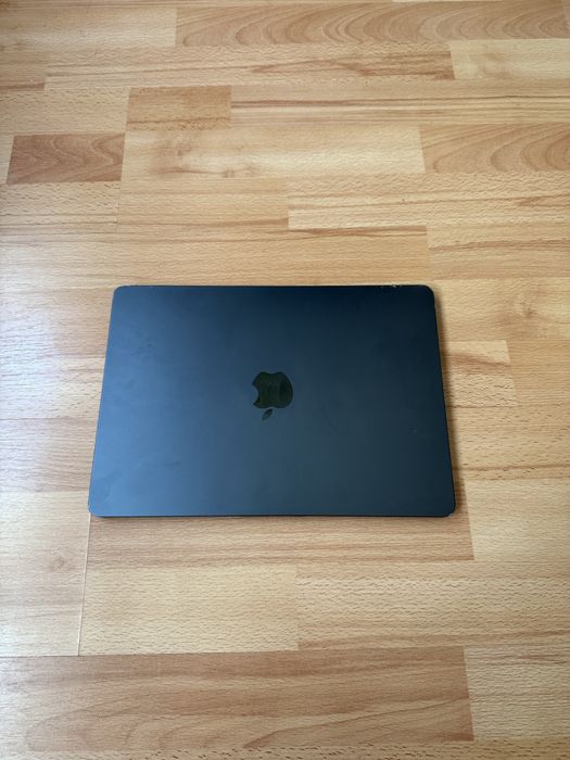 MacBook Air 13.6 M2 Midnight 8/256