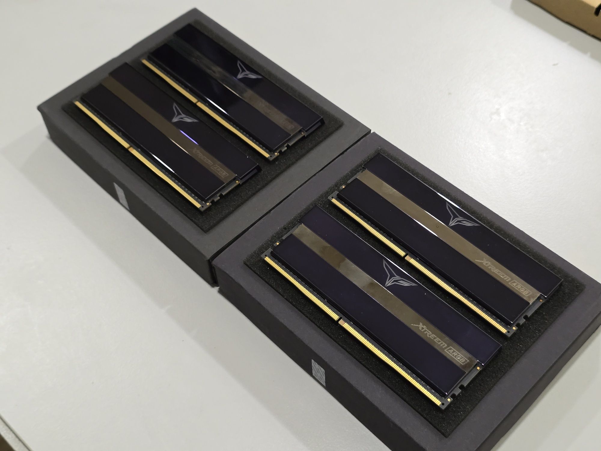 T-Force Xtreem ARGB DDR4 32Gb 3200Mhz CL14