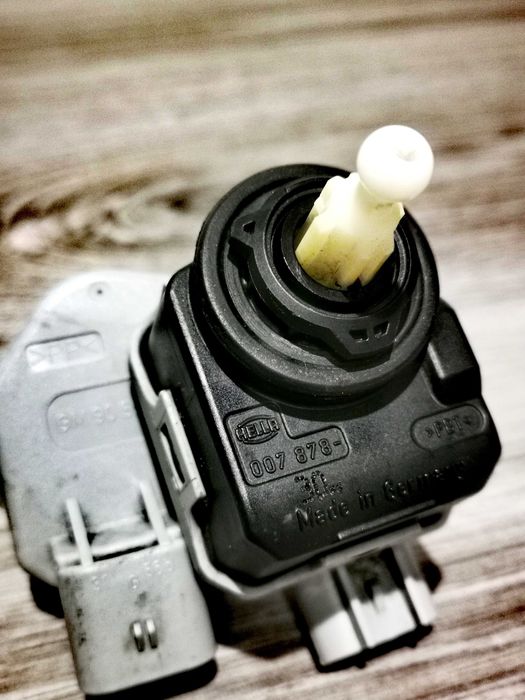 Vários Casquilhos e Elemento ajuste p. regulação faróis, Opel Astra