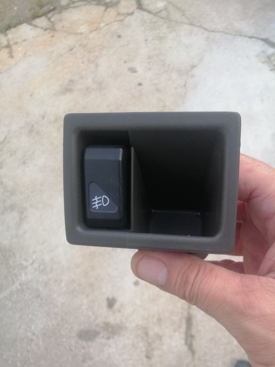 Interruptor faróis de nevoeiro e suporte  Clio mk1