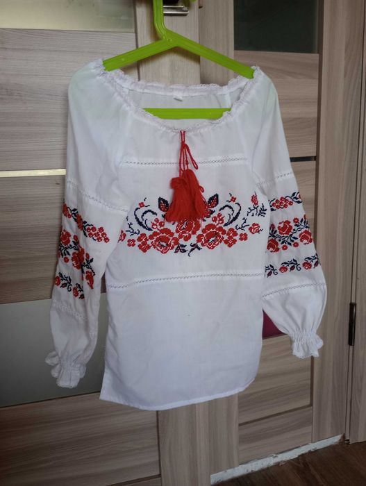 Вишиванка плаття і сорочка для дівчинки