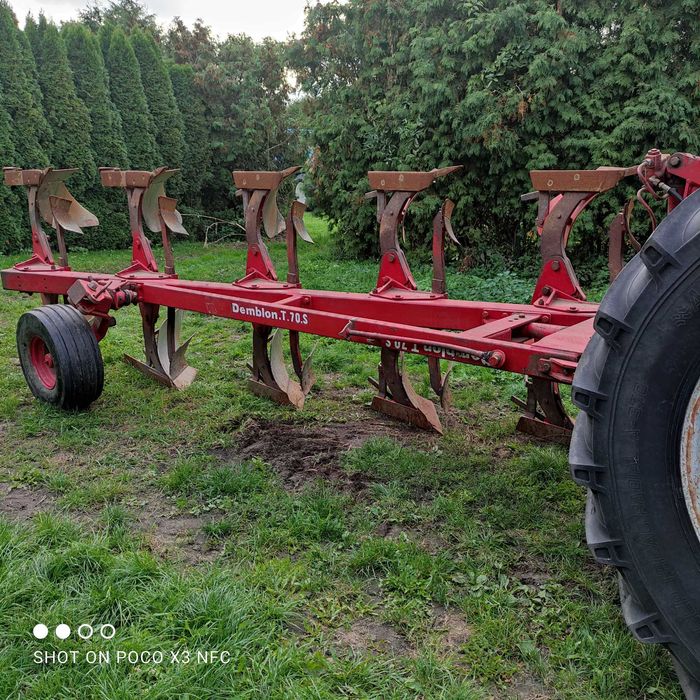 Pług  obrotowy 4+1 zabezpieczenia sprężynowe orginał