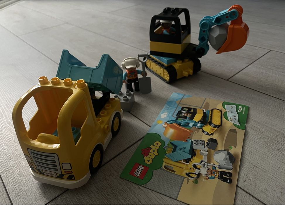 Конструктор LEGO DUPLO Вантажівка і гусеничний екскаватор(10931)