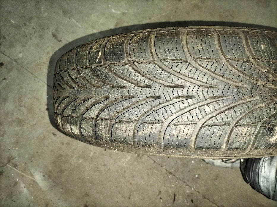 Opona zimowa GFGoodrich 175/70 r14 84T