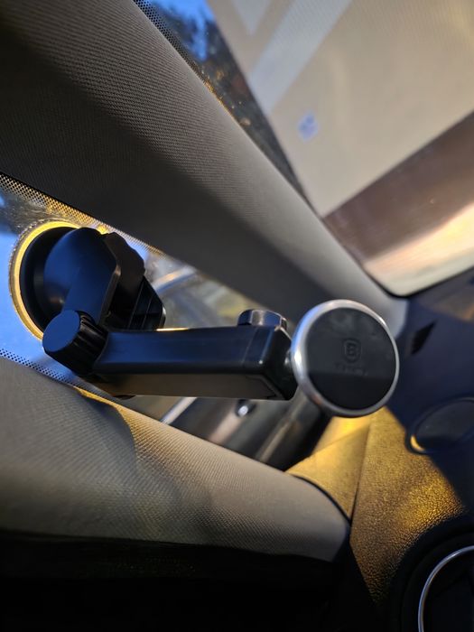 Uniwersalny Magnetyczny Uchwyt Samochodowy na Telefon/2 sztuki Baseus