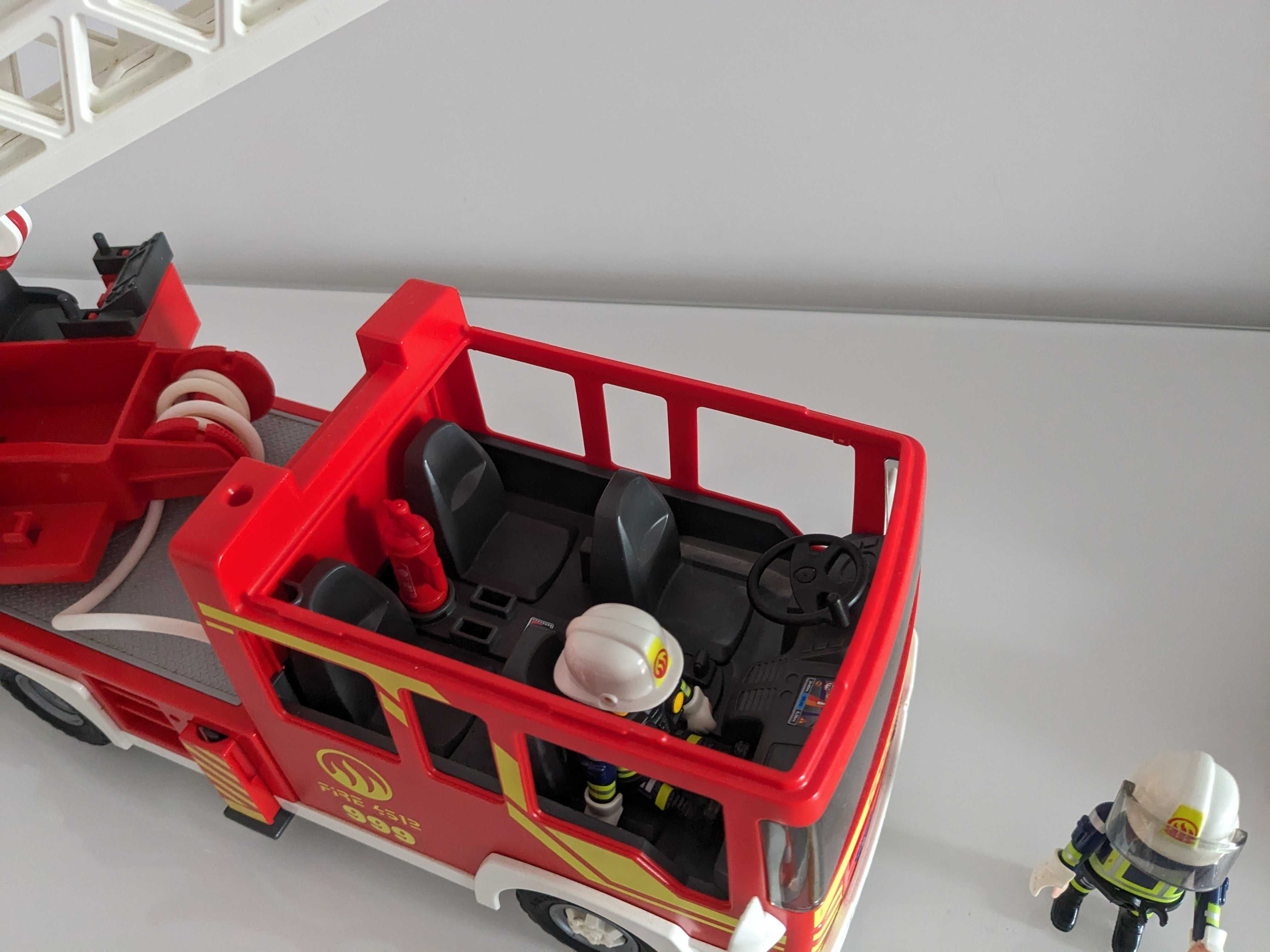 Camião escada dos bombeiros com luz e som, Playmobil 5362