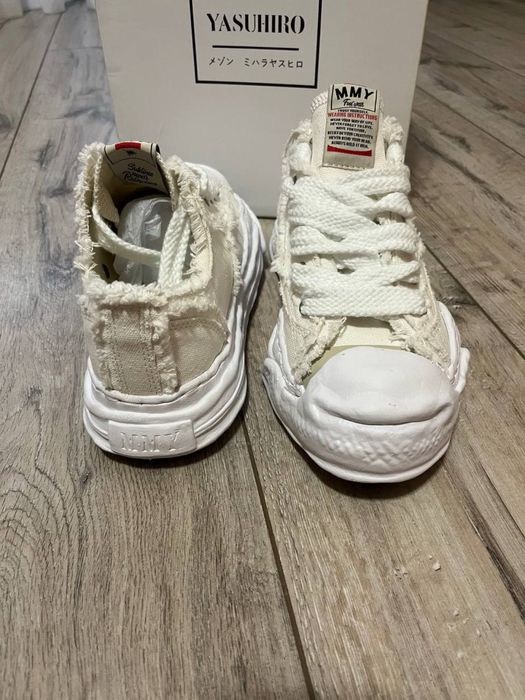 MMY Maison Mihara Yasuhiro white distressed