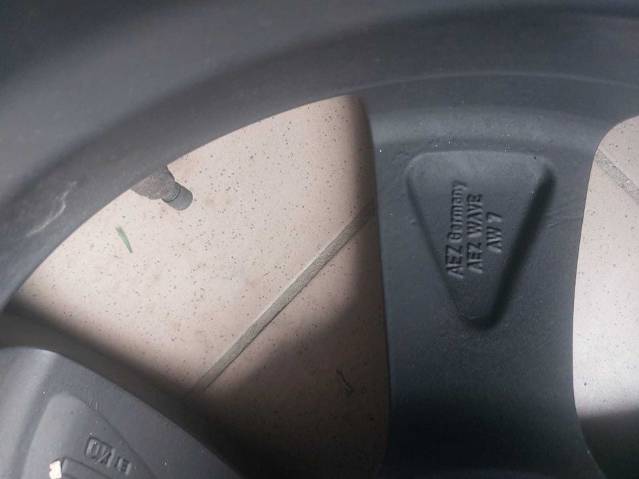 Диски з шинами R17 комплект