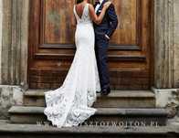 Suknia Ślubna marki Pronovias model Magnolia, syrenka z trenem