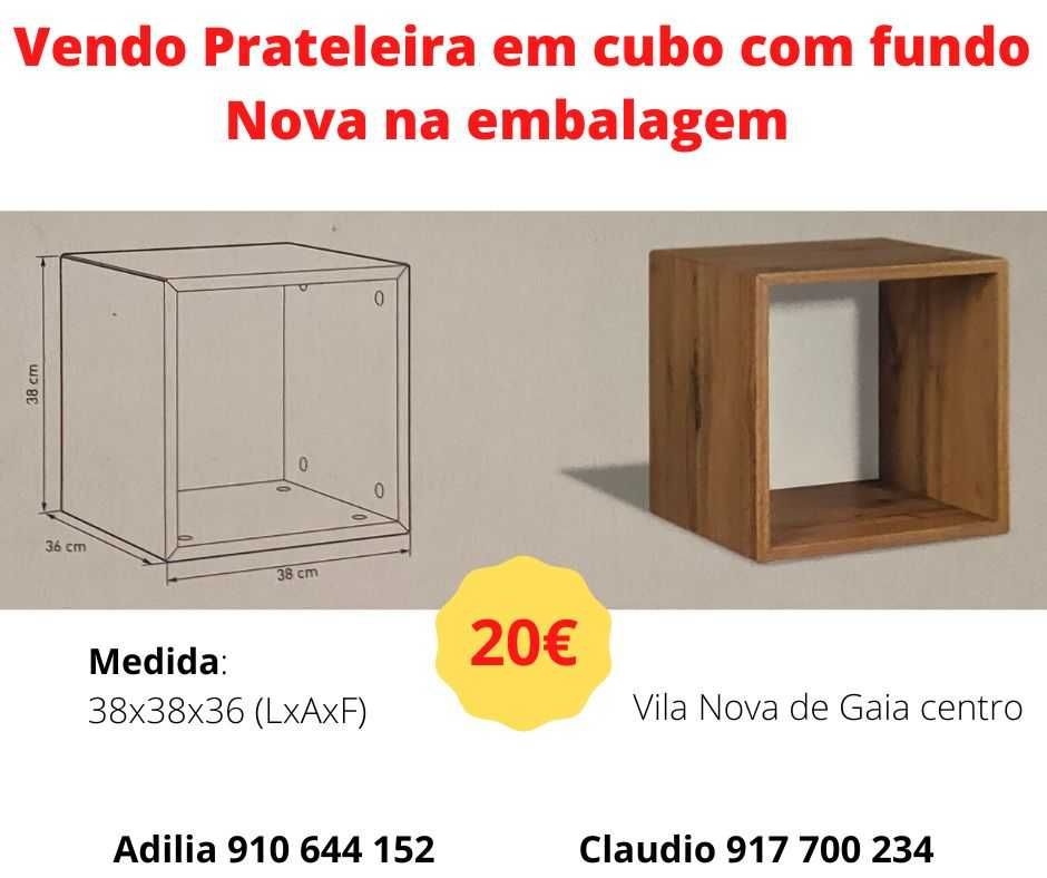 Vendo Estante Cubo em madeira com fundo - Nova na embalagem