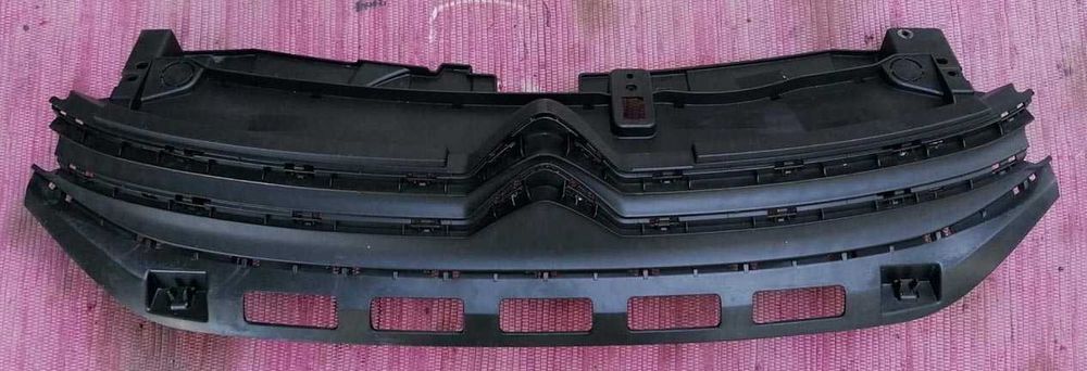 grelha frontal citroen C3 III