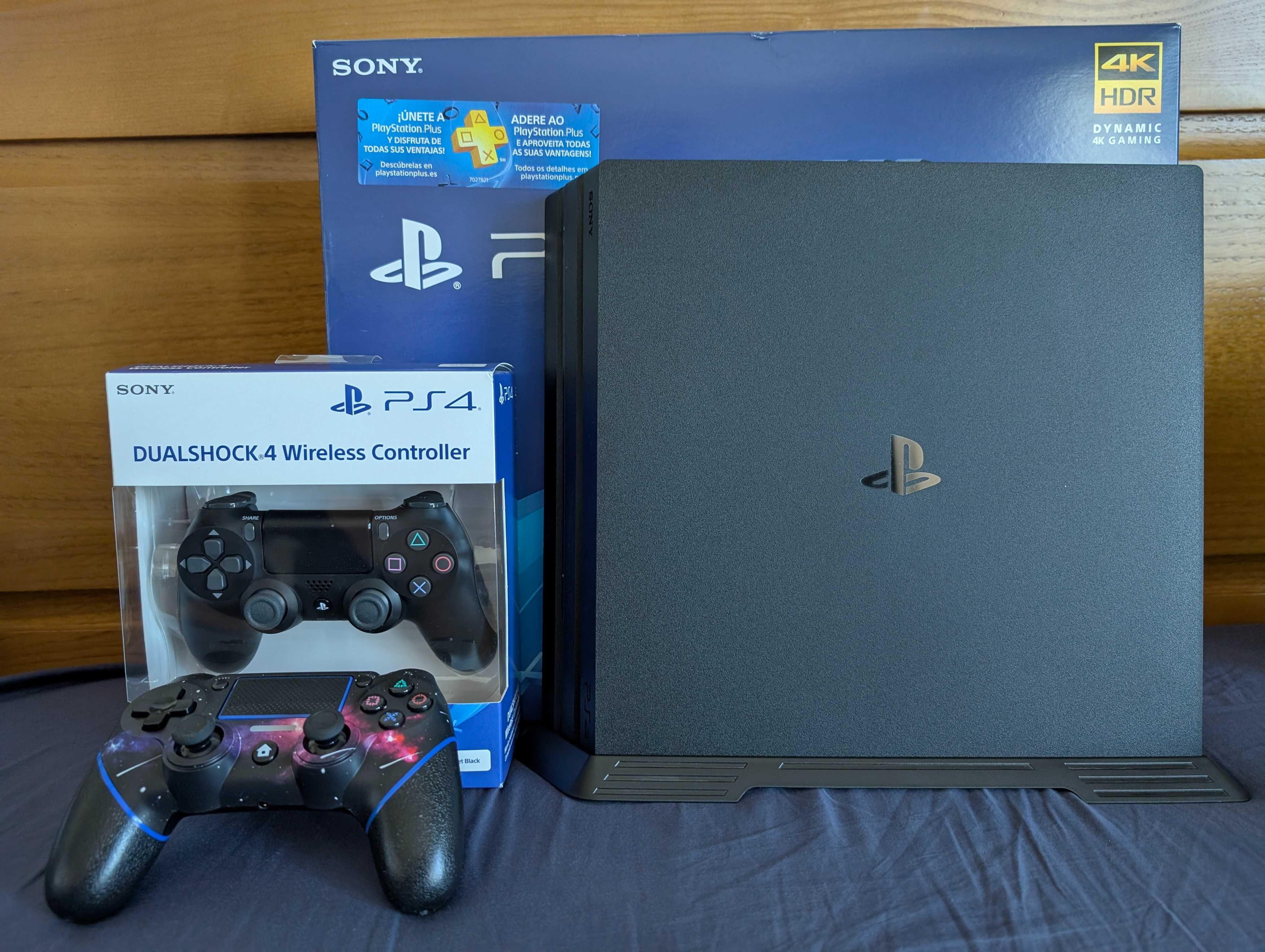 PS4 Pro + 2 Comandos + 12 Jogos