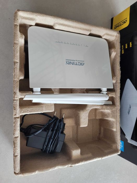 Router Actina by Pentagram P6344 ADSL2, WiFi, 300M, USB
