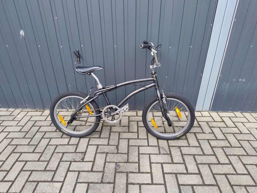 Rower BMX 20 cali plus 4 pegi