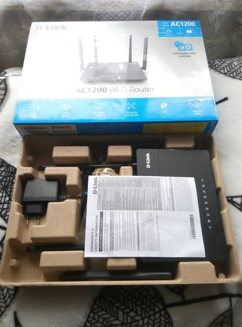 Роутер Wi-Fi маршрутизатор D-Link DIR-822 AC 1200