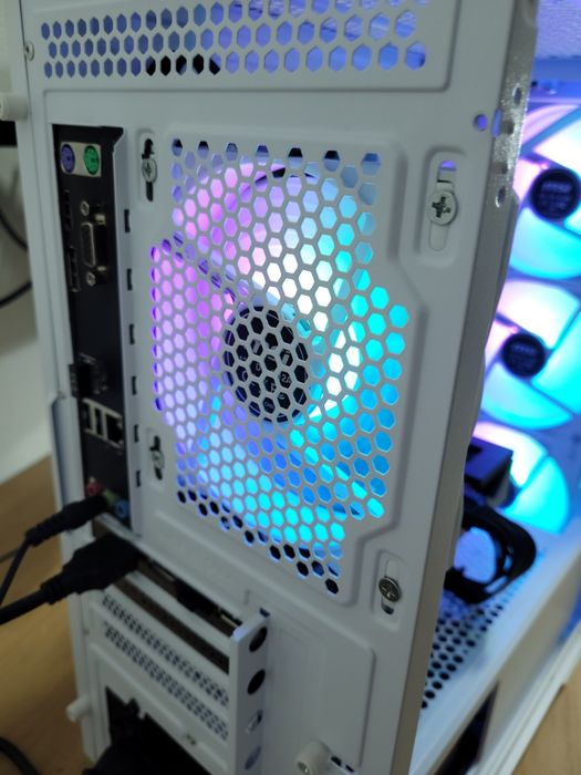 PC Gaming i5 14400 | RTX 5060 | 32GB RAM | 1TB NVMe