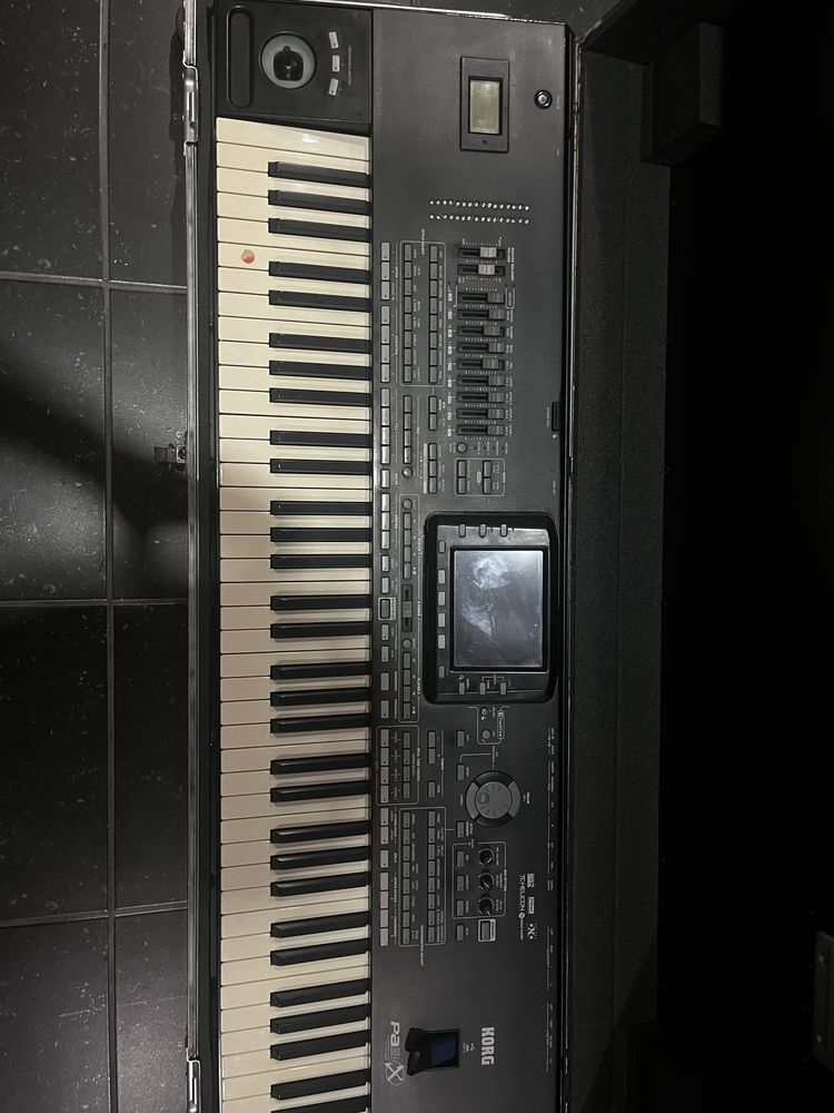 KORG PA3X - COMO NOVO