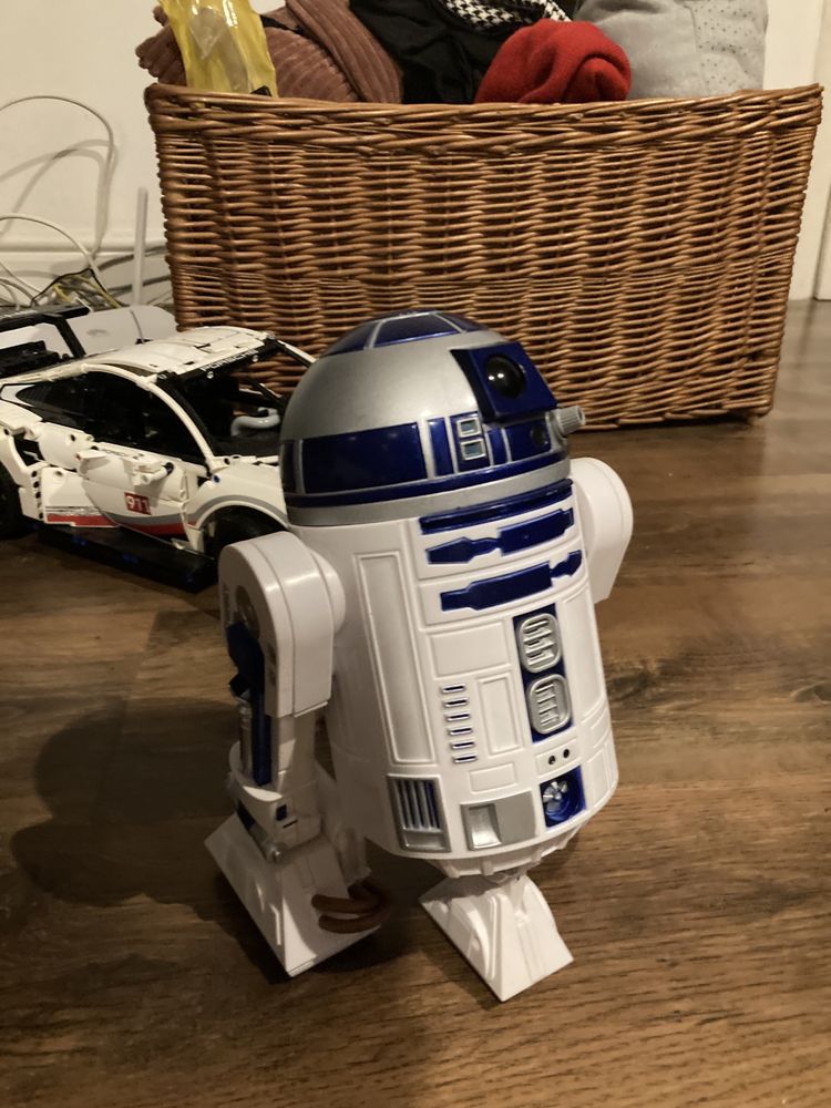 Robot R2d2 hasbro zdalnie sterowany (star wars, gwiezdne wojny)