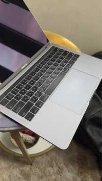 MacBook Pro 2019 с Touch bar/ 8Gb/256 13»