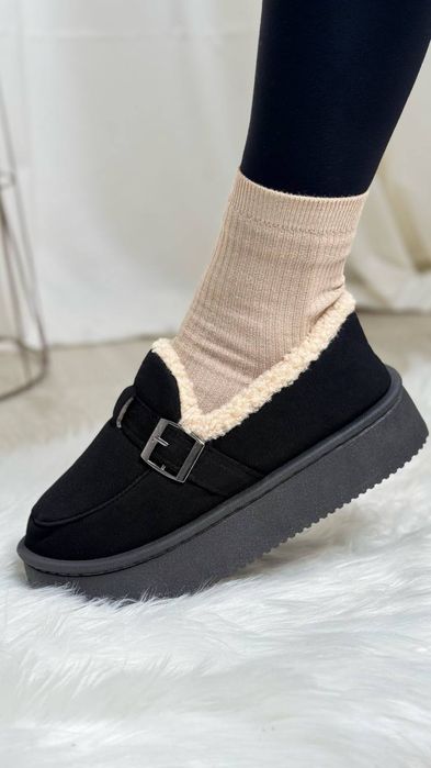 Угги жіночі чорні