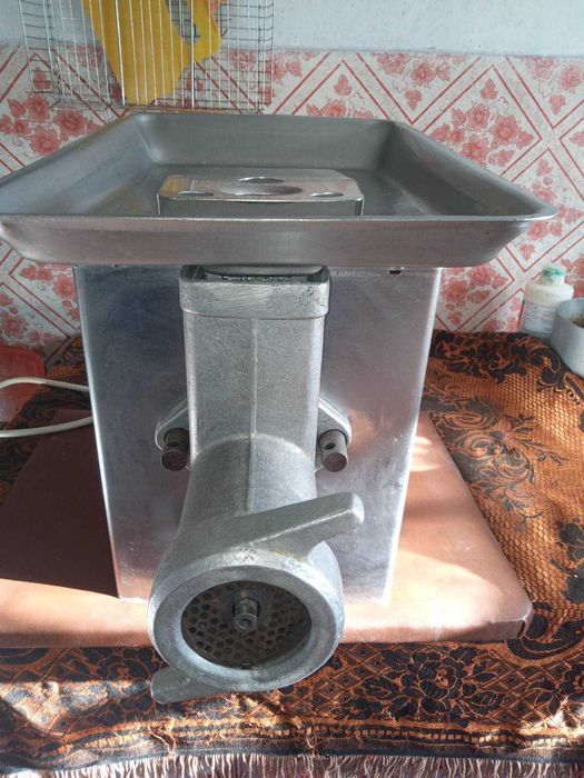 Електром'ясорубка промислова